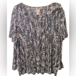 Chicos Easywear Black and White Micropleated Shirt